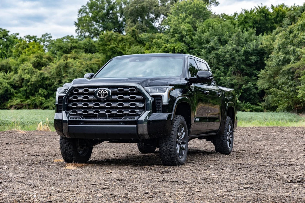 Rough Country 3.5 Inch Lift Kit | Rear Air Ride | Toyota Tundra 4WD (2022-2024) 71300 - Back View