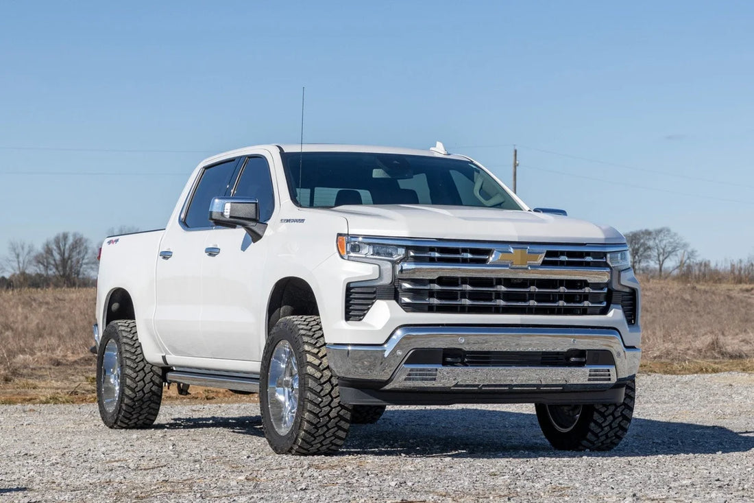 Rough Country 3.5 Inch Lift Kit | Vertex/V2 | Rear Mono Leaf | Chevy Silverado 1500 (25-26) - Side View