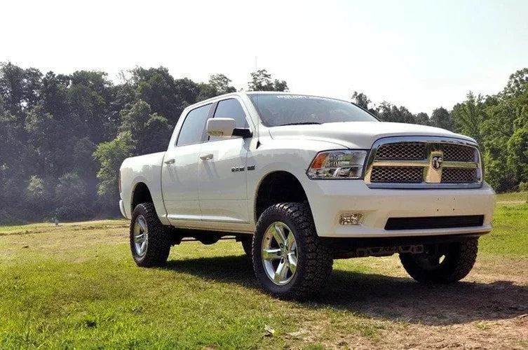Rough Country 4 Inch Lift Kit | Ram 1500 4WD (2012-2018 & Classic) 33331 - Installation View