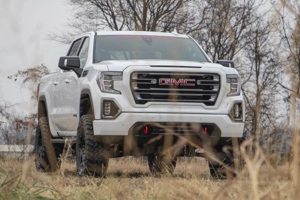 Rough Country 4 Inch Lift Kit | AT4/Trailboss | M1/M1 | Chevy/GMC 1500 (19-24) 27540 - Installation View