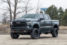 Load image into Gallery viewer, Rough Country 4 Inch Lift Kit | AT4/Trailboss | Vertex | Chevy/GMC 1500 (25-26) - Side View