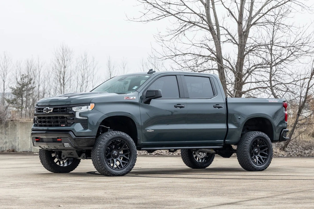 Rough Country 4 Inch Lift Kit | AT4/Trailboss | Vertex | Chevy/GMC 1500 (25-26) - Back View
