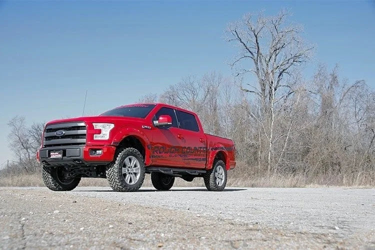 Rough Country 4 Inch Lift Kit | Ford F-150 4WD (2015-2020) 55530 - Installation View