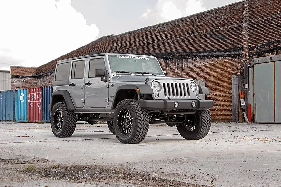 Rough Country 4 Inch Lift Kit | Jeep Wrangler Unlimited 2WD/4WD (2007-2018) 68130 - Installation View