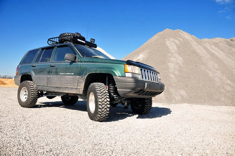 Rough Country 4 Inch Lift Kit | Long Arm | Jeep Grand Cherokee ZJ 4WD (1993-1998) 90222 - Installation View