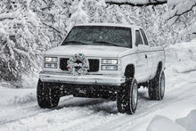 Load image into Gallery viewer, Rough Country 4 Inch Lift Kit | M1 | Chevy C1500/K1500 Truck &amp; SUV 4WD (1988-1999) 27440 - Side View