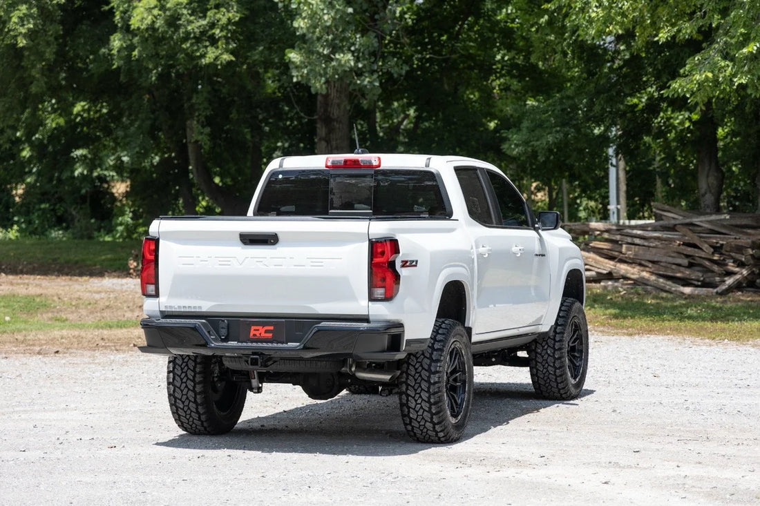 Rough Country 4 Inch Lift Kit | M1 Struts | Chevy/GMC Canyon (23-25)/Colorado (23-26) - Additional View 5