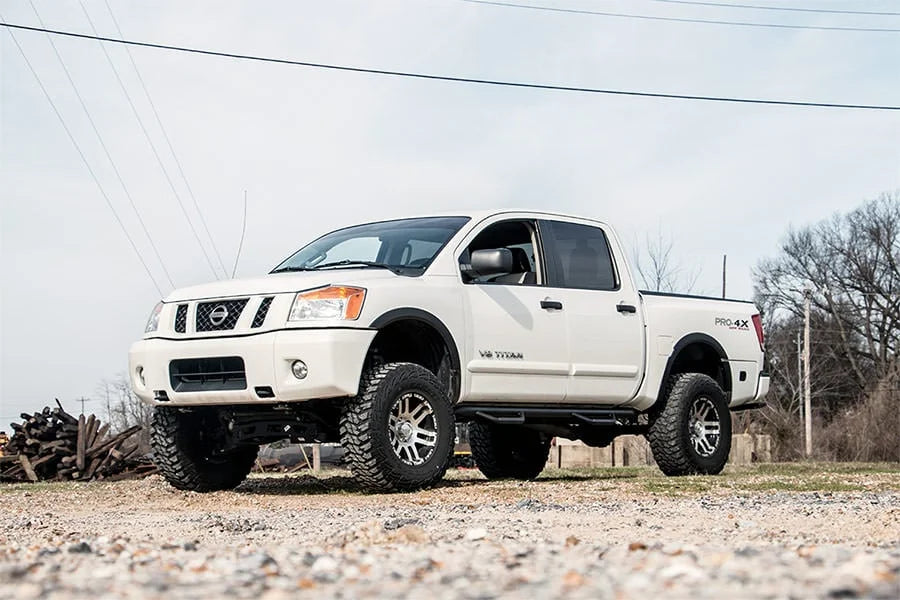 Rough Country 4 Inch Lift Kit | Nissan Titan 2WD/4WD (2004-2015) 874.20 - Installation View
