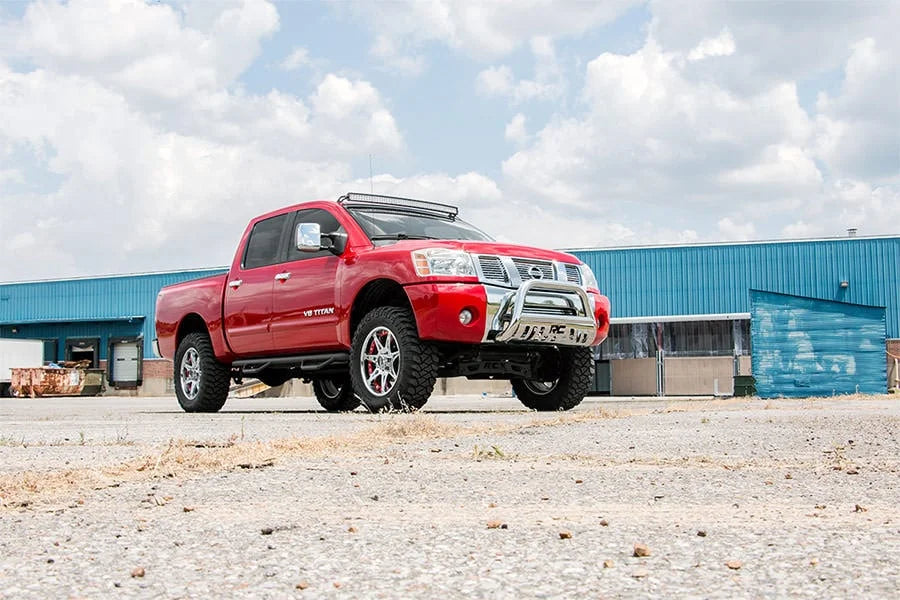 Rough Country 4 Inch Lift Kit | Nissan Titan 2WD/4WD (2004-2015) 874.20 - Front View