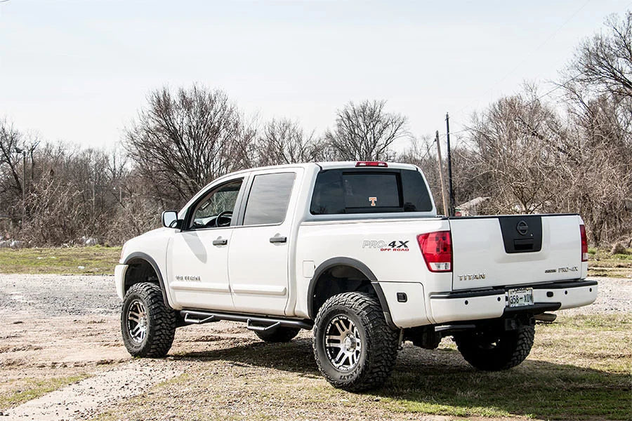 Rough Country 4 Inch Lift Kit | Nissan Titan 2WD/4WD (2004-2015) 874.20 - Installation View