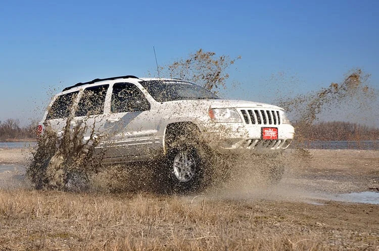 Rough Country 4 Inch Lift Kit | X-Series | Jeep Grand Cherokee WJ 2WD/4WD (1999-2004) 639P - Installation View
