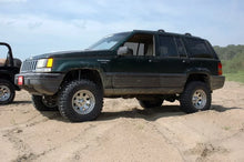 Load image into Gallery viewer, Rough Country 4 Inch Lift Kit | X-Series | Jeep Grand Cherokee ZJ 2WD/4WD (1993-1998) 68820 - Installation View
