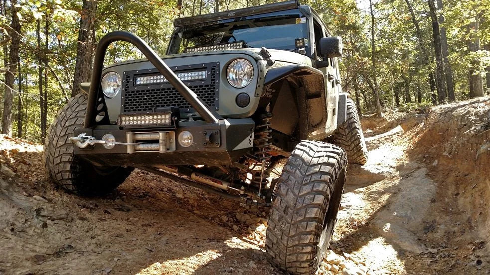 Rough Country 4 Inch Lift Kit | X-Series | V2 | Jeep Wrangler Unlimited 2WD/4WD (2007-2018) 67470 - Installation View