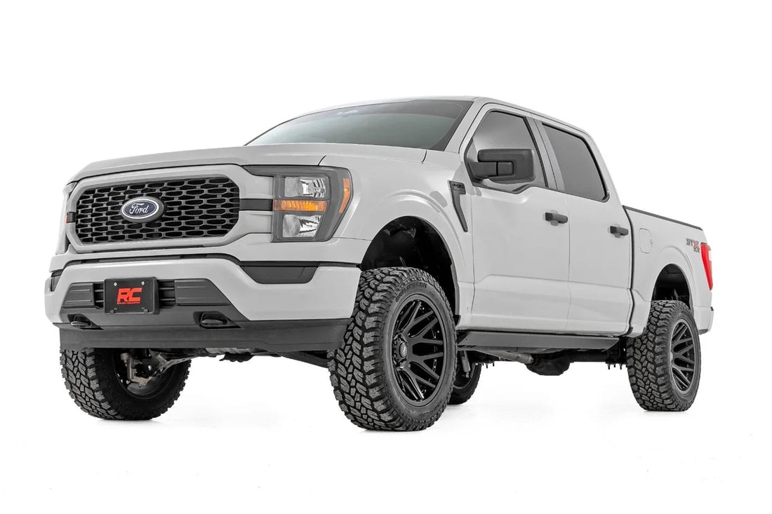 Rough Country 4 inch Lift Kit | Forged UCA | M1/M1 | No Cut | Ford F-150 4WD (2021-2025) - Side View