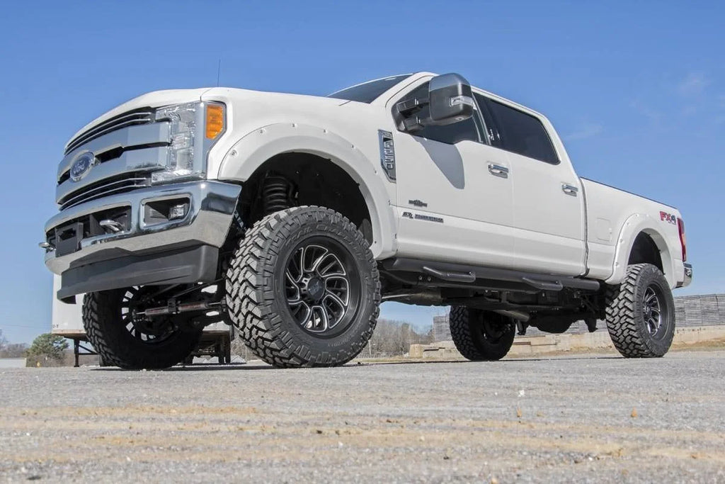 Rough Country 4.5 Inch Lift Kit  |  FR D/S  |  C/O V2 | Ford F-250/F-350 Super Duty (17-22) 50658 - Additional View 6