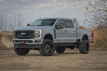 Load image into Gallery viewer, Rough Country 4.5 Inch Lift Kit  | R/A | C/O Vertex | Ford F-250/F-350 Super Duty (23-26) - Side View