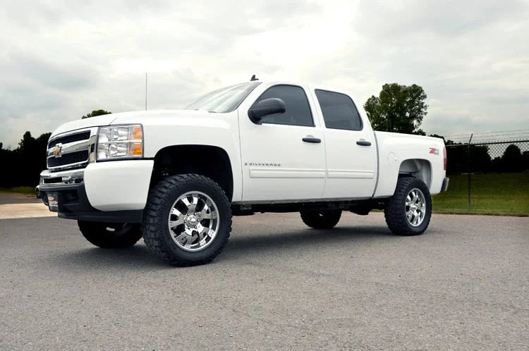 Rough Country 4.75 Inch Lift Kit | Combo | Chevy/GMC 1500 4WD (07-13) 257.20 - Installation View