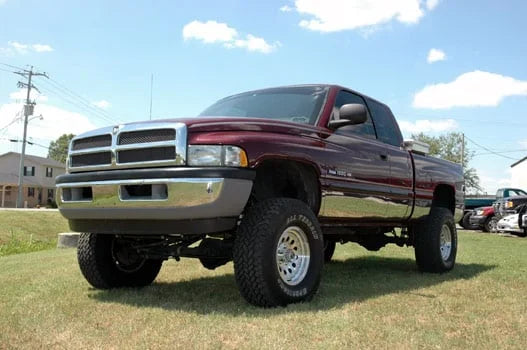 Rough Country 5 Inch Lift Kit | Dodge 1500 4WD (1994-1999) 371.20 - Installation View