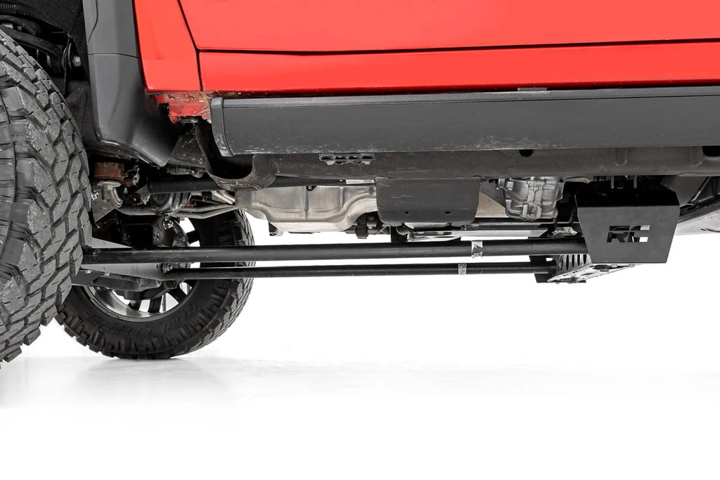 Rough Country 5 Inch Lift Kit | Torsion Drop | M1 | w/ Overloads | Chevy/GMC 2500HD/3500HD (20-26) - Back View