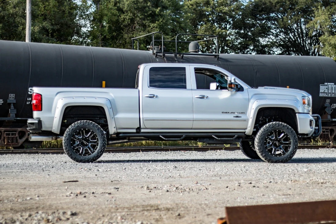 Rough Country 5 Inch Lift Kit | Torsion Drop | Vertex | Chevy/GMC 2500HD/3500HD (11-19) - Installation View