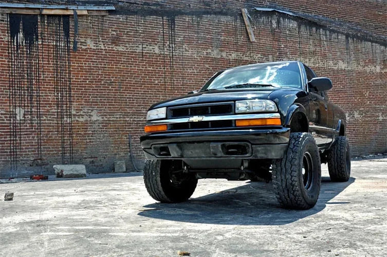Rough Country 6 Inch Lift Kit | TD | Chevy/GMC Blazer 4 Door/S10 Truck 4 Door/S15 Jimmy 4 Door (94-04) 243.20 - Installati...