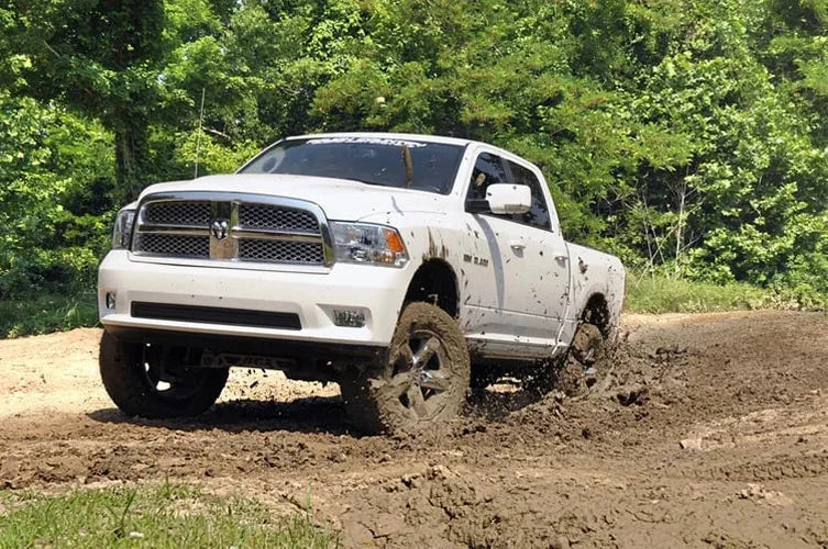 Rough Country 6 Inch Lift Kit | Ram 1500 4WD 32930 - Installation View