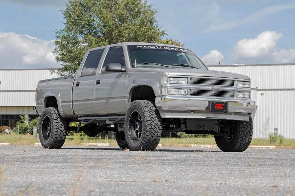 Rough Country 6 Inch Lift Kit | 8-Lug | Chevy 3/4-Ton Suburban/C2500/K2500 Truck/C3500/K3500 Truck (88-00) 16130 - Additio...