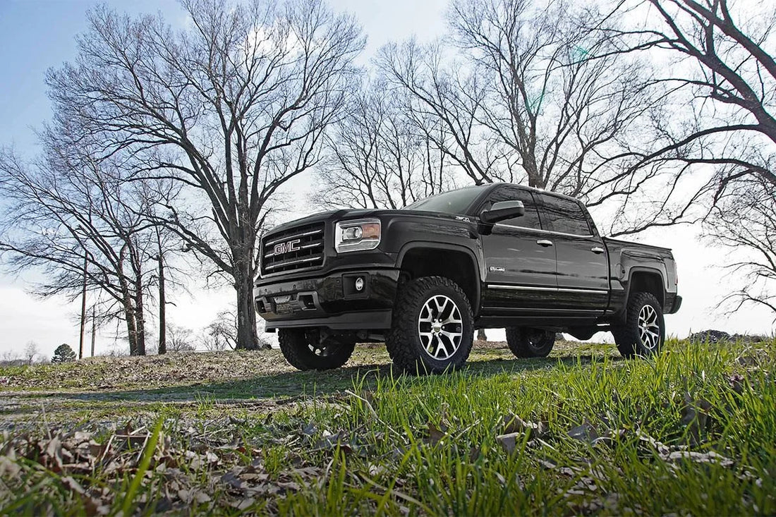 Rough Country 6 Inch Lift Kit | Alum/Stamp Steel | Chevy/GMC 1500 (14-18 & Classic) 22731 - Kit Contents