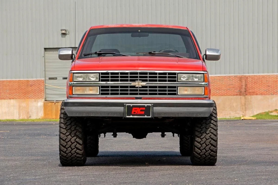 Rough Country 6 Inch Lift Kit | Chevy C1500/K1500 Truck 2WD (1988-1999) 27130 - Installation View