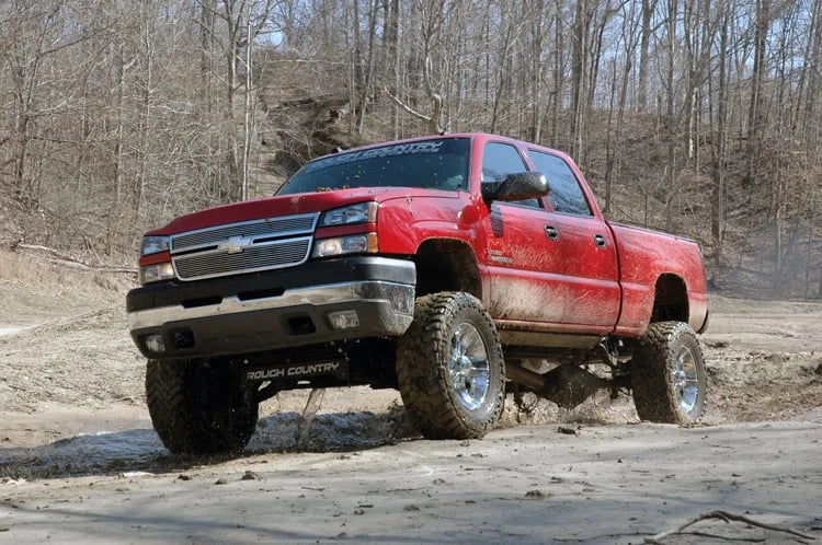 Rough Country 6 Inch Lift Kit | Chevy Silverado & GMC Sierra 2500HD 4WD (2001-2010) 29730A - Installation View