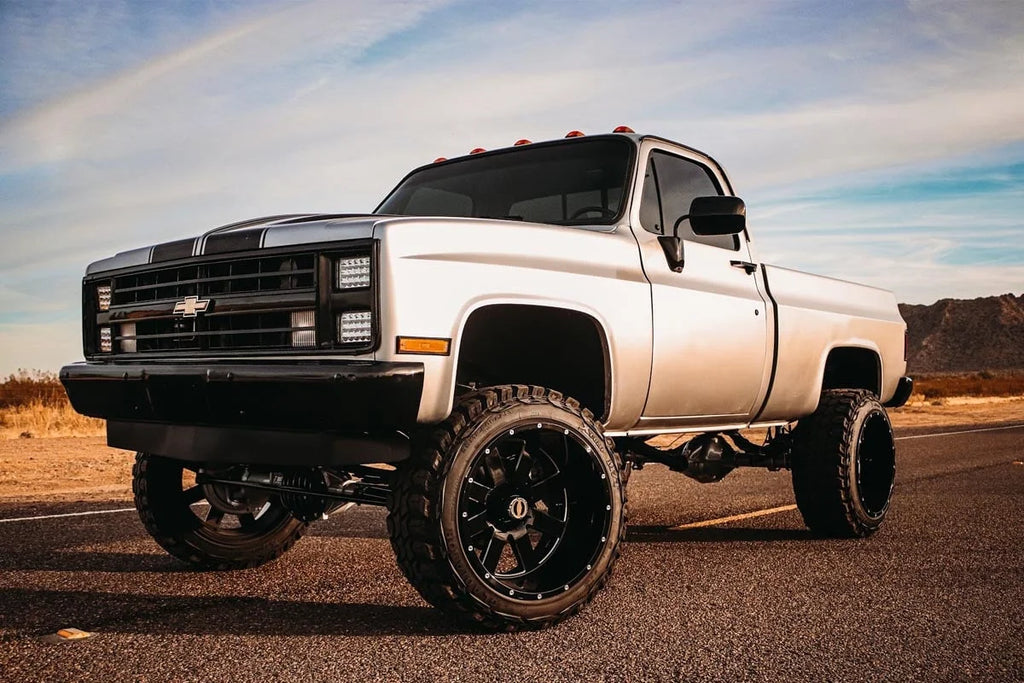 Rough Country 6 Inch Lift Kit | Chevy/GMC C10/K10 C15/K15 Truck/Half-Ton Suburban/Jimmy (77-91) 155.20 - Side View
