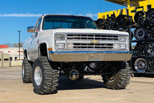 Load image into Gallery viewer, Rough Country 6 Inch Lift Kit | Chevy/GMC C10/K10 C15/K15 Truck/Half-Ton Suburban/Jimmy (77-91) 155.20 - Additional View 5