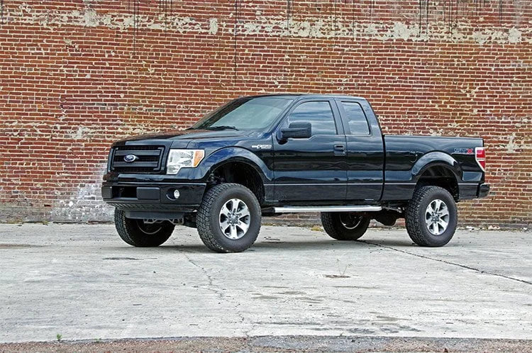 Rough Country 6 Inch Lift Kit | Ford F-150 2WD (2011-2014) 57330 - Installation View