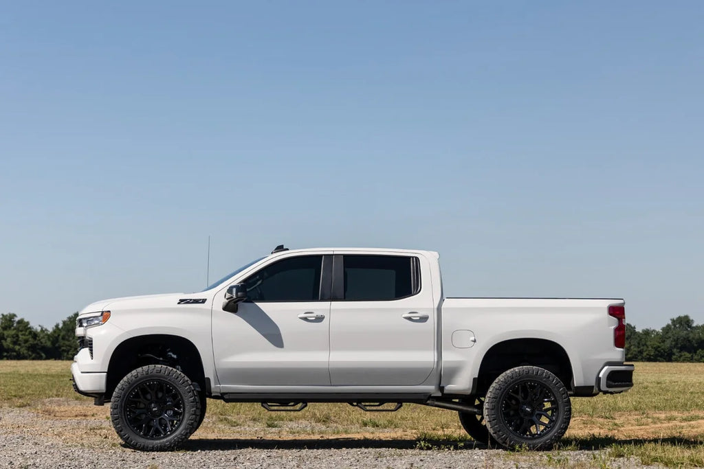Rough Country 6 Inch Lift Kit | Mono Leaf Rear | Chevy Silverado 1500 2WD (2025-2026) - Installation View