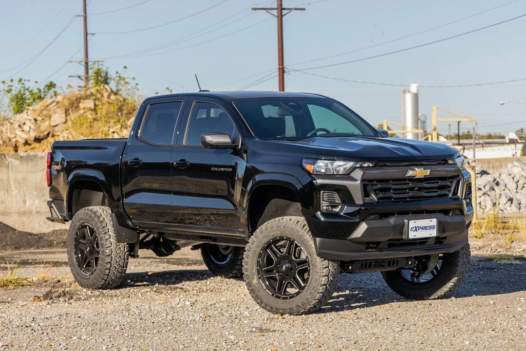 Rough Country 6 Inch Lift Kit | N3 Struts | Chevy/GMC Canyon/Colorado 4WD (2023-2026) - Installation View