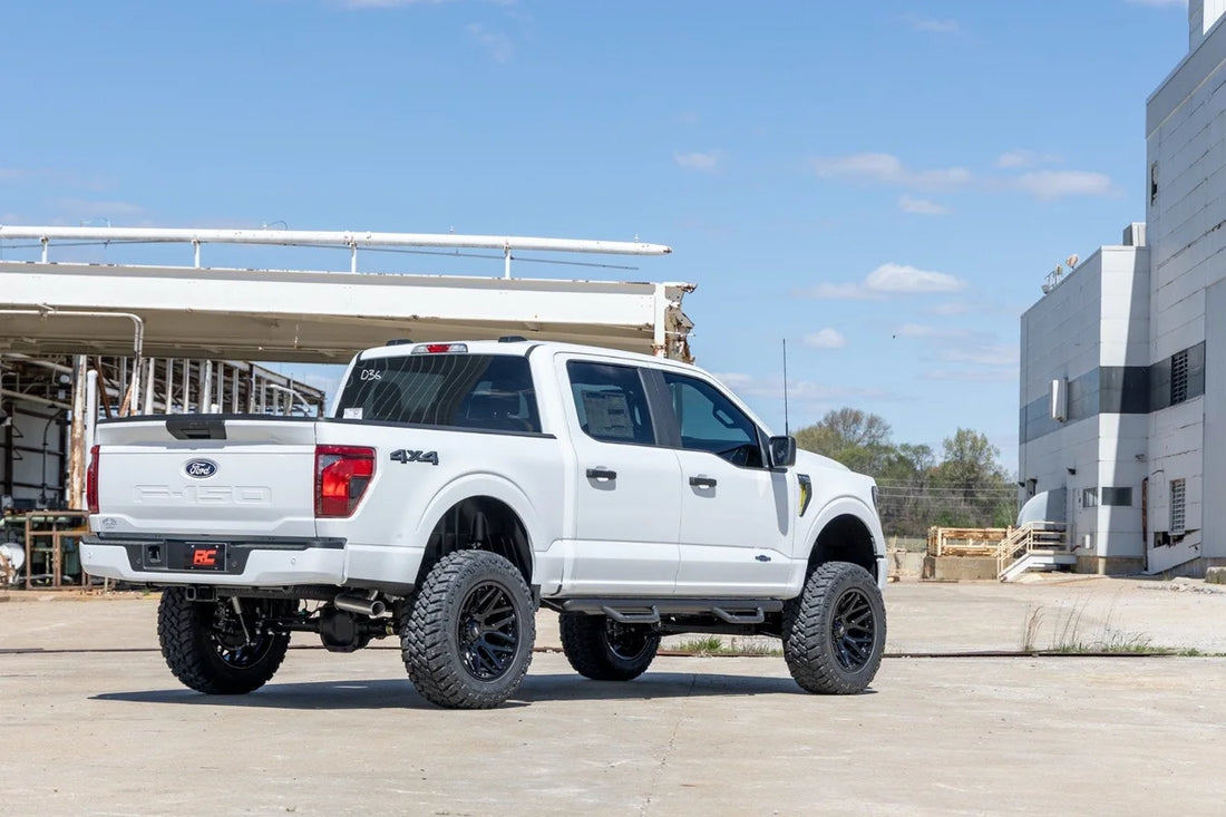 Rough Country 6 Inch Lift Kit | N3 Struts | Ford F-150 4WD (2021-2024) 49931 - Additional View 5
