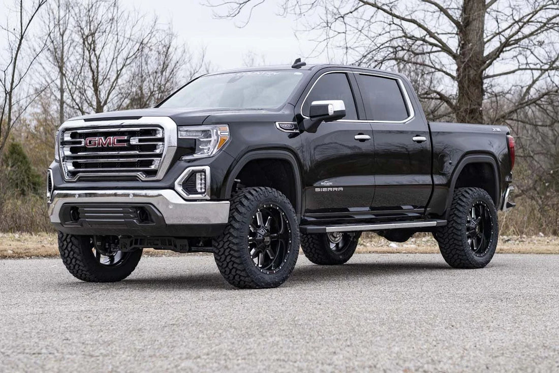 Rough Country 6 Inch Lift Kit | N3 Struts | GMC Sierra 1500 2WD/4WD (2019-2024) 22932 - Side View