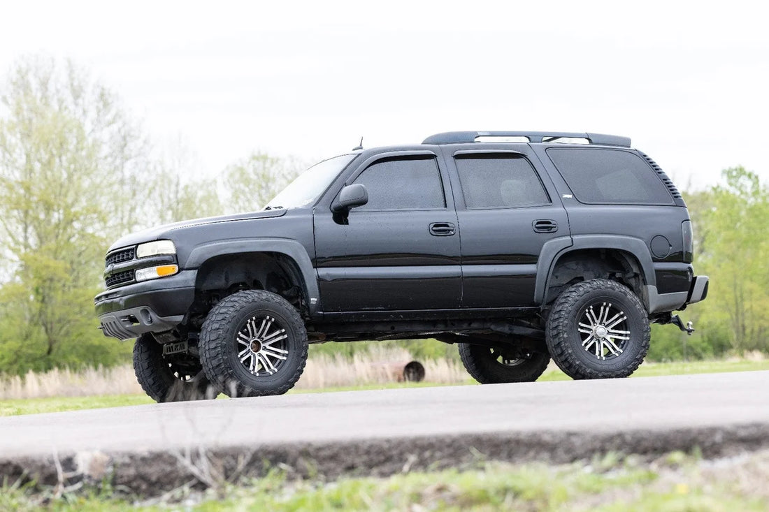 Rough Country 6 Inch Lift Kit | NTD | Chevy/GMC Tahoe/Yukon 2WD/4WD (2000-2006) 28020 - Installation View