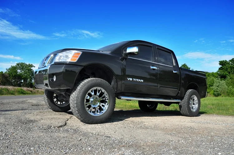 Rough Country 6 Inch Lift Kit | Nissan Titan 2WD/4WD (2004-2015) 875.20 - Installation View