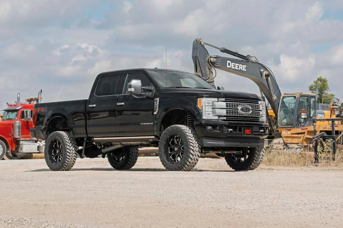 Rough Country 6 Inch Lift Kit | R/A | OVLDS | Ford F-250/F-350 Super Duty 4WD (2017-2022) 51230 - Installation View