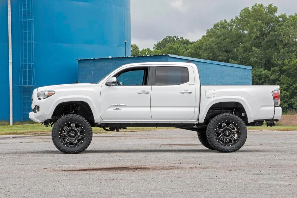 Rough Country 6 Inch Lift Kit | Toyota Tacoma 2WD/4WD (2005-2015) 747.20 - Additional View 5