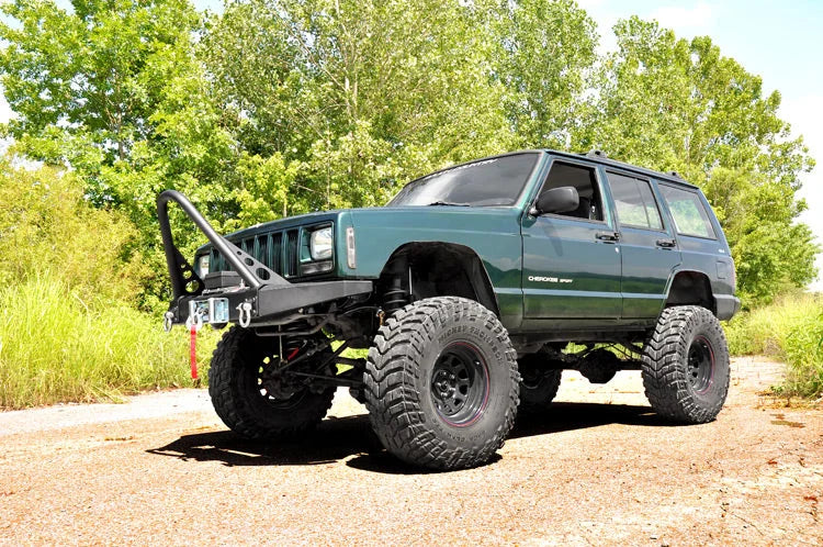Rough Country 6.5 Inch Lift Kit | X-Series | Jeep Cherokee XJ 2WD/4WD (1984-2001) 69620 - Installation View