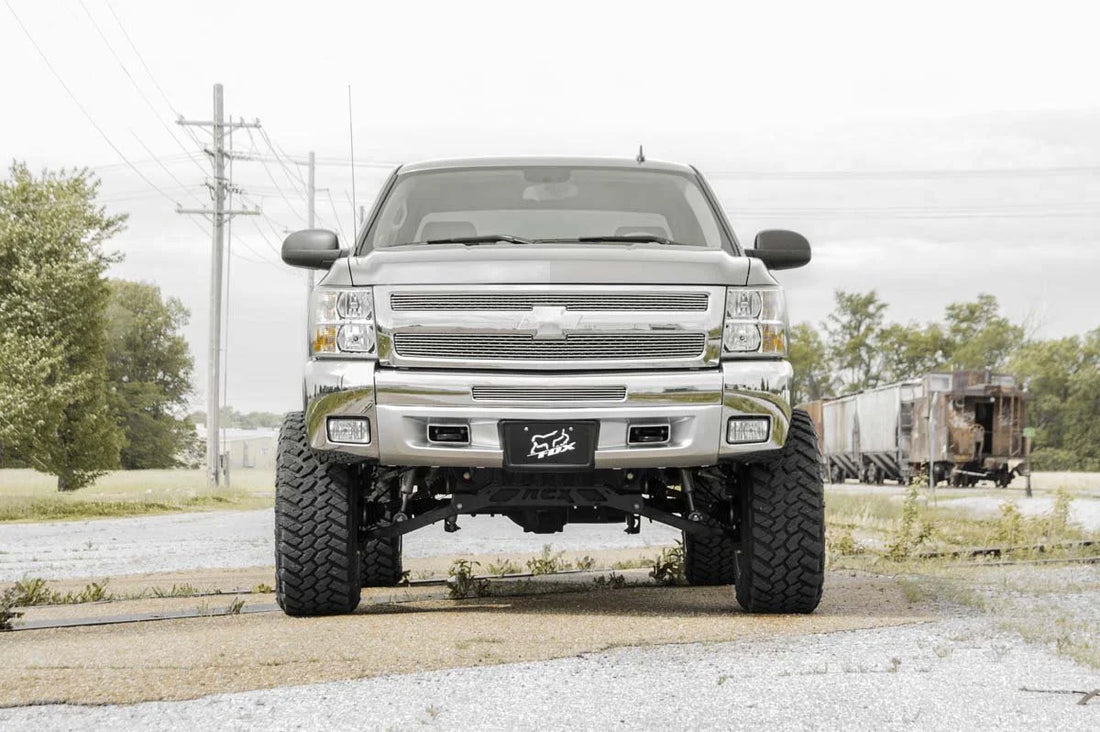 Rough Country 7.5 Inch Lift Kit | Chevy Silverado & GMC Sierra 1500 4WD (2007-2013) 26430 - Additional View 5