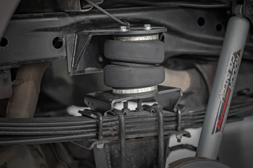 Rough Country Air Spring Kit | 0-6" Lifts | Ford F-150 4WD (2004-2014) 10008 - Back View