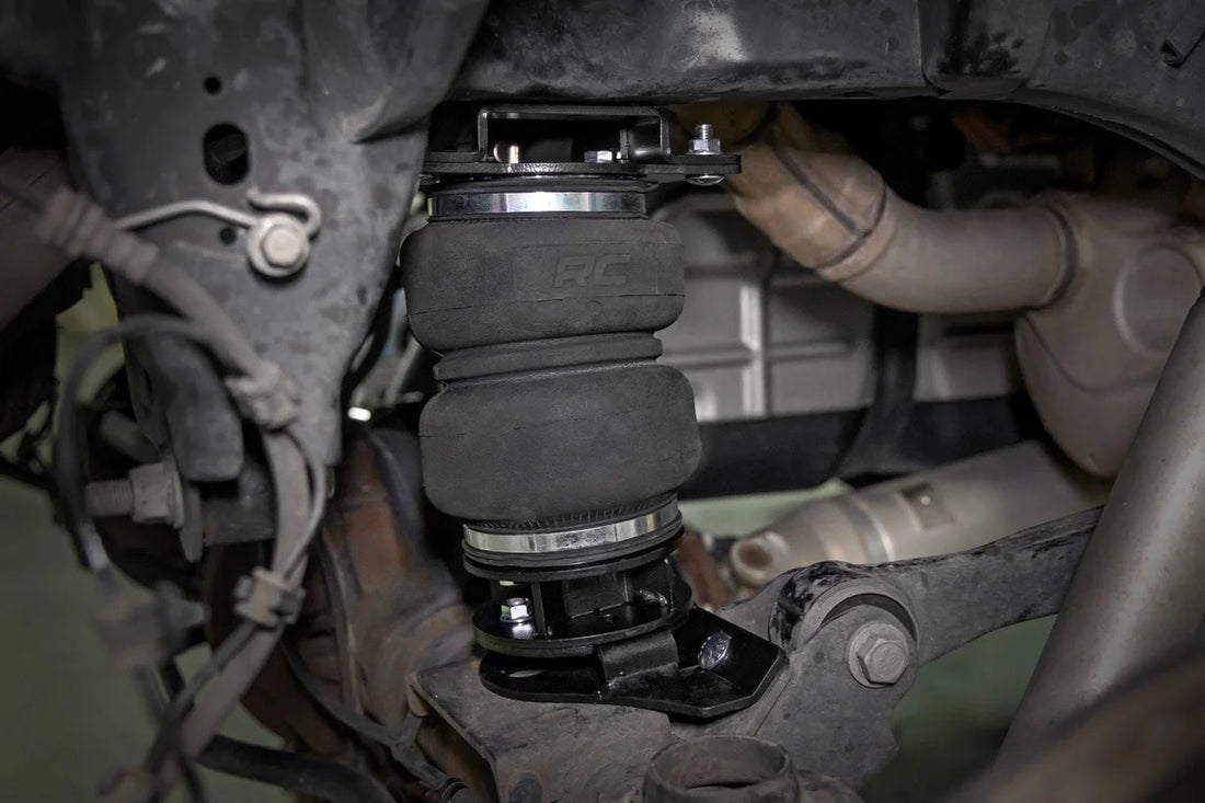 Rough Country Air Spring Kit | Ram 1500 4WD (2019-2025) 10035 - Installation View