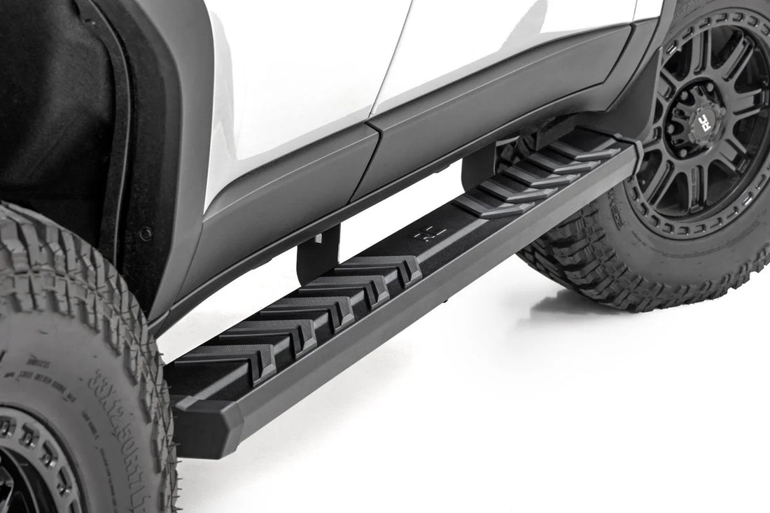 Rough Country BA2 Running Boards | Side Step Bars | Toyota Land Cruiser 4WD (2024-2025) - Installation View