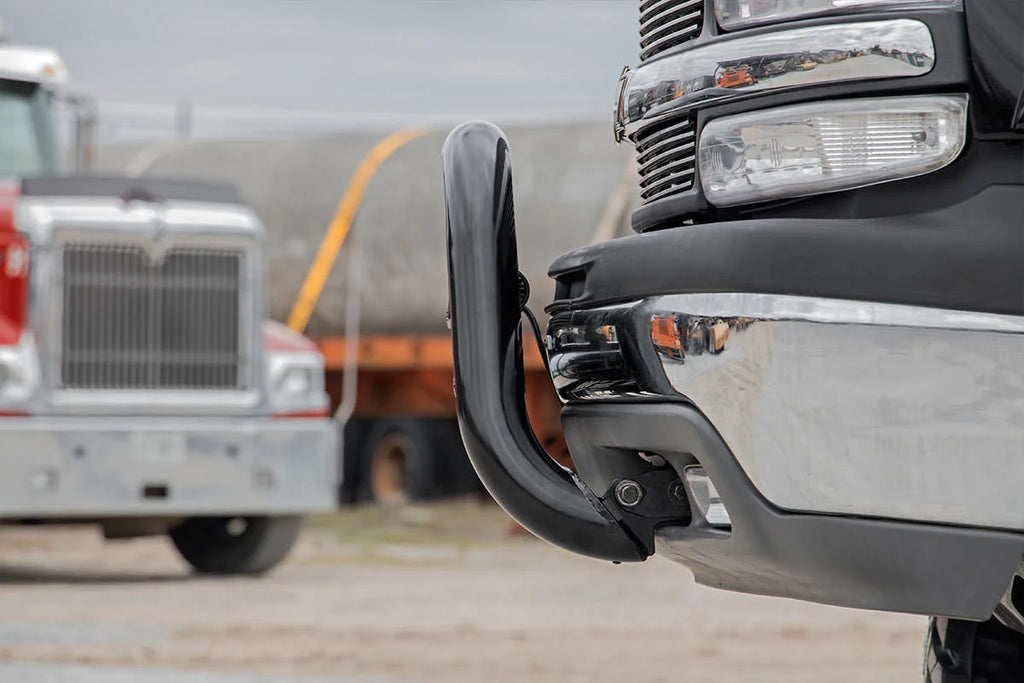 Rough Country Black Bull Bar | Chevy/GMC Sierra 1500/Silverado 1500/Tahoe/Yukon (99-06 & Classic) B-C2991 - Side View