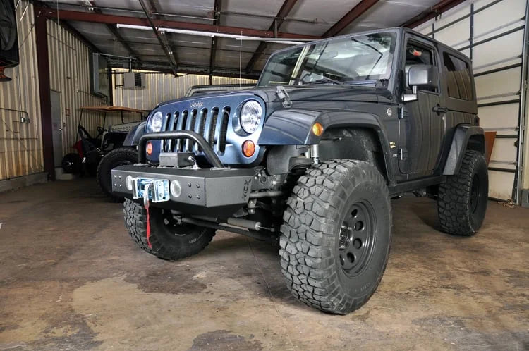 Rough Country Bumper Light Mount Bar | Jeep Cherokee XJ 2WD/4WD (1984-2001) 1056 - Installation View
