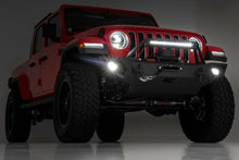 Load image into Gallery viewer, Rough Country Front Winch Bumper | 9500S | Jeep Gladiator JT/Wrangler JK &amp; JL/Wrangler Unlimited 4WD - Installation View