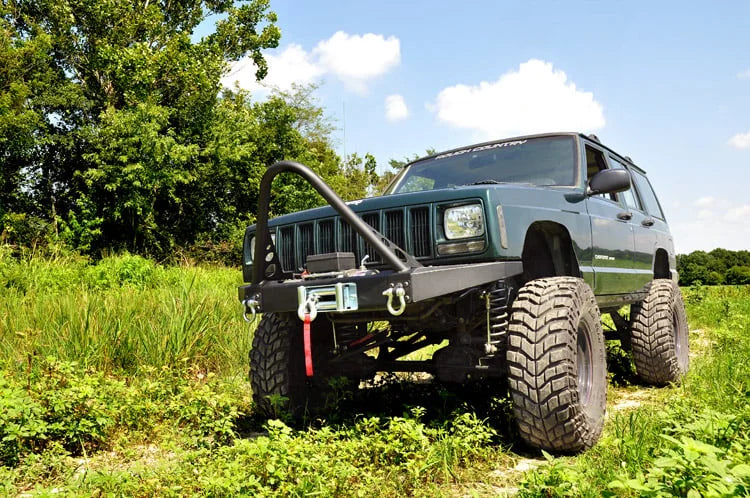 Rough Country Front Winch Bumper | Jeep Cherokee XJ 2WD/4WD (1984-2001) 10570 - Installation View